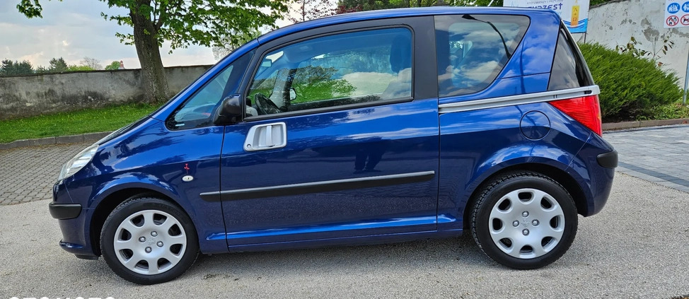 Peugeot 1007 cena 10900 przebieg: 152600, rok produkcji 2006 z Sławno małe 301